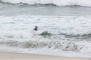 Seaside Heights sörfçü