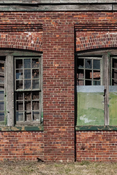 Rozbitá okna na Sandy Hook — Stock fotografie