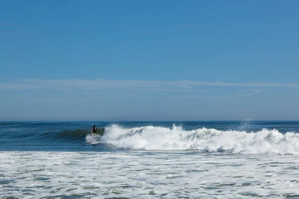 Серфінг в угода Нью-Джерсі — стокове фото