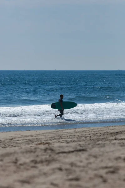 Denizde sörf New Jersey kolan