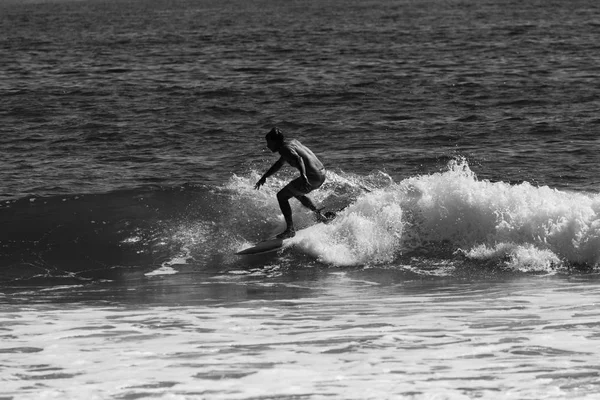 Surfing w Sea Girt New Jersey — Zdjęcie stockowe