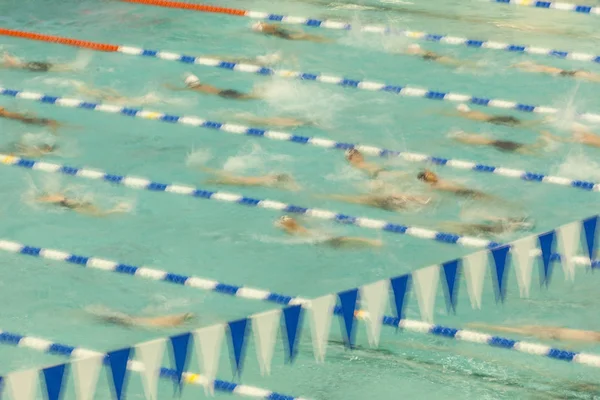 Borrão de nadador abstrato — Fotografia de Stock