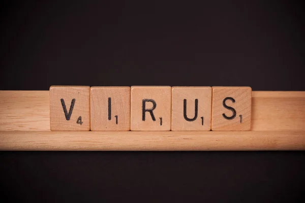 Λόγος του ιού στο Scrabble Πλακάκια — Φωτογραφία Αρχείου