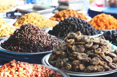 Kuru incir ve kuru meyveler, Doğu pazarı