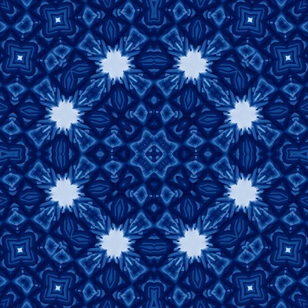 Classique bleu kaléidoscope géométrique ornement fond abstrait. Concept de couleur tendance de l'année. Tendance 2020 — Photo