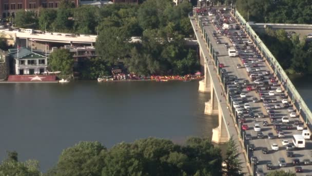Washington dc Verkehr auf Brücke — Stockvideo