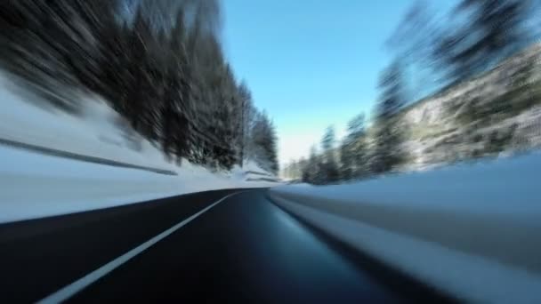 Nieve carretera coche conducción calle invierno paisaje exceso de velocidad — Vídeo de stock