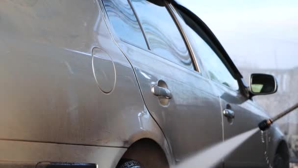 Car Wash Man Washes Car Pressure Water Rubs Glass Car — 비디오