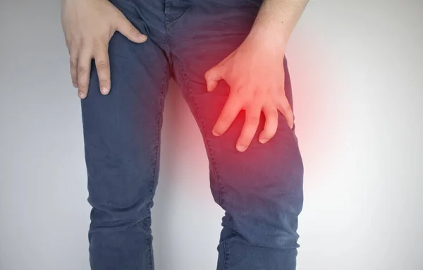 Kalça Ağrısından Muzdarip Bir Adam Travma Eklem Osteoartrit Için Kalça — Stok fotoğraf