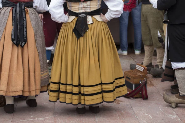 People Wearing Traditional Costume — Stock Photo, Image