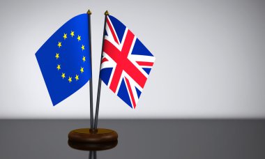 Union Jack ve Avrupa Birliği masa bayrakları
