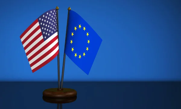 Bandeiras de mesa dos EUA e da União Europeia — Fotografia de Stock