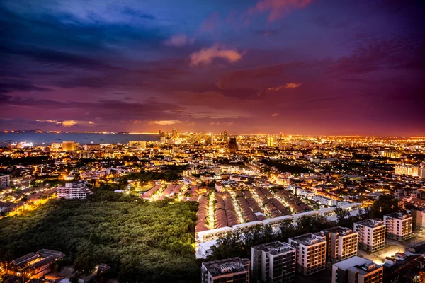 Pattaya por la noche, Tailandia —  Fotos de Stock