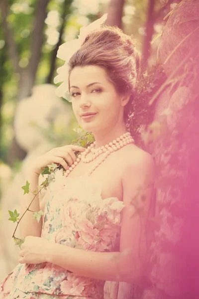 Retrato Mujer Vintage Chica Con Vestido Del Siglo Pasado Hermosa — Foto de Stock