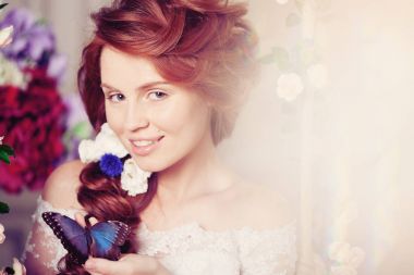 Güzellik gelin çiçekleri ile lüks iç