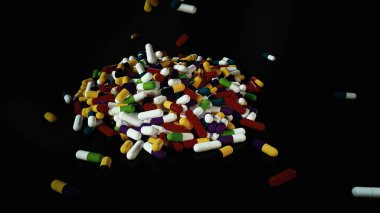 3D çok renkli tıp hapları oluşturma