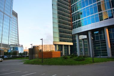 Yeni bir iş merkezi Moskova-City sokaklarında
