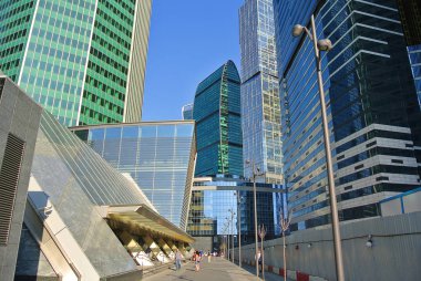 Yeni bir iş merkezi Moskova-City sokaklarında