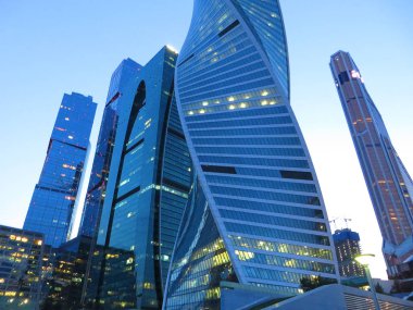 yeni yüksek katlı gökdelenler Moscow City