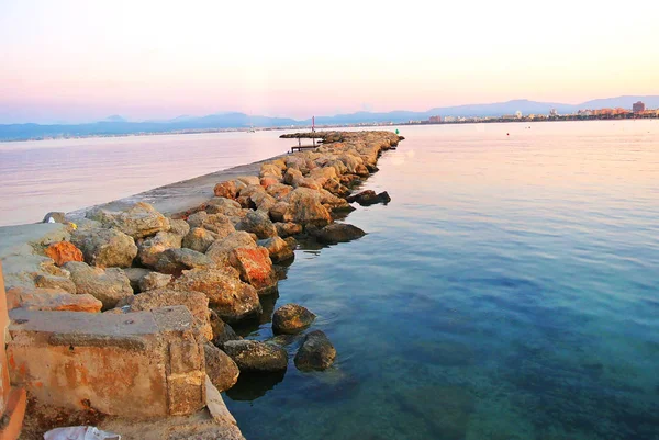 ünlü pitoresk sahil Katalonya. İspanya