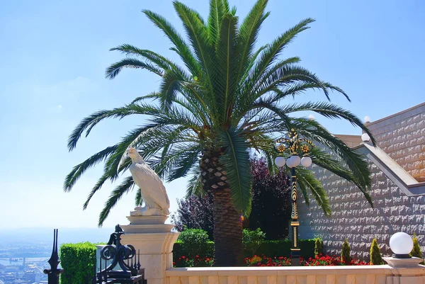 Architecturale landmark van de tempel van het Bahai in Haifa. Israël — Stockfoto