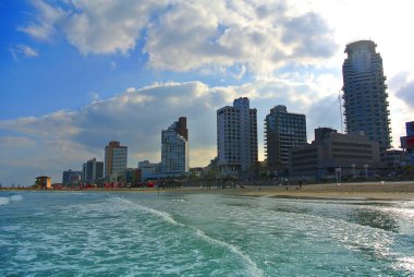 Akdeniz sahil Tel Aviv manzaralı. İsrail