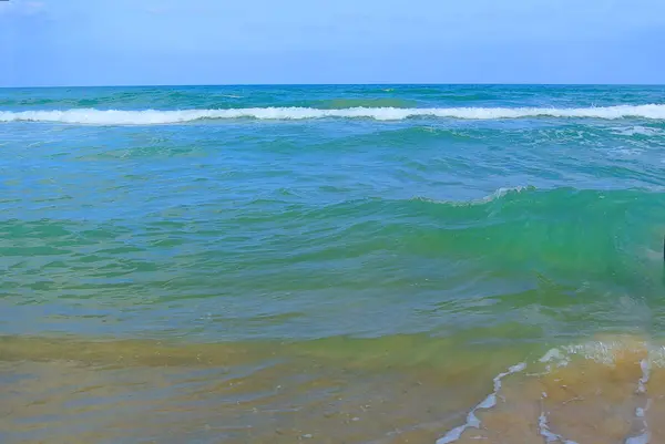 Paisaje marino. Mar Mediterráneo. La playa de Tel Aviv. Israel — Foto de Stock