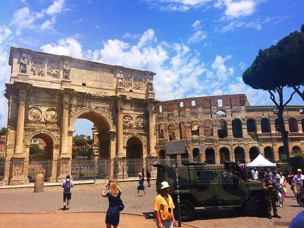 Protection of the historic center of Rome. Italy — Stock Photo, Image