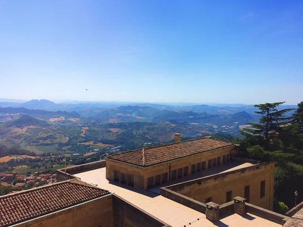 Atracción turística del Reino de San Marino. Norte de Italia — Foto de Stock