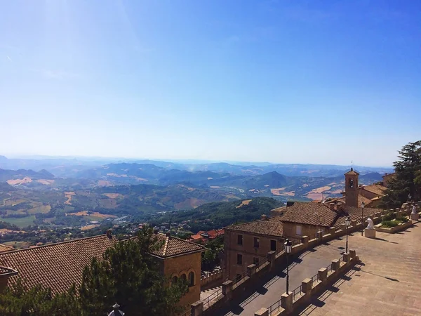 Atração turística do Reino de San Marino. Norte de Itália — Fotografia de Stock