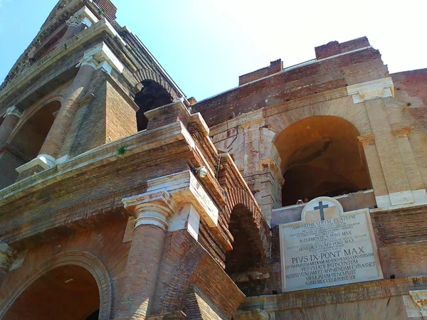 Kolezyum. Roma. Antik mimari Simgesel Yapı — Stok fotoğraf
