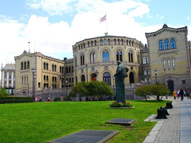 Oslo şehir gezisi. Norveç Parlamentosu - Storting