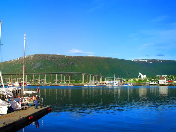 スクーナー船、ボート、桟橋のボート。ノルウェー。2012 年夏 — ストック写真