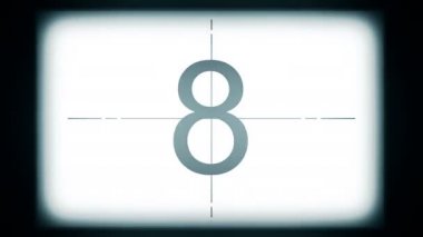 Tek renkli evrensel geri sayım film lideri. 10 'dan 0' a geri sayım saati. Detaylar, çizikler, çizikler, toprak, keçeli kalemler ve film tahıllarıyla dolu eski filmin efekti