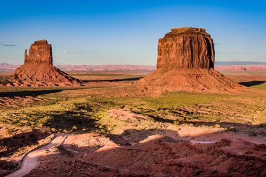 Sunset bulvarında Monument Valley