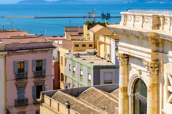 Vista de Cagliari desde Bastione San Remy Imágenes De Stock Sin Royalties Gratis