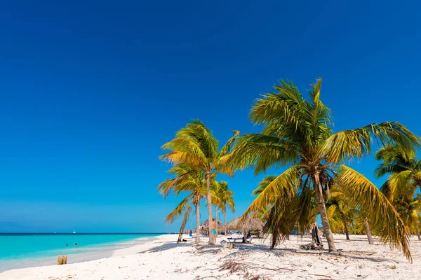 Sandstrand playa sirena der insel cayo largo, kuba. Kopierraum für Text. — Stockfoto