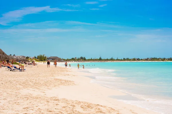 Piaszczystej plaży Playa raj wyspie Cayo Largo, Kuba. Kopiować miejsca na tekst. — Zdjęcie stockowe