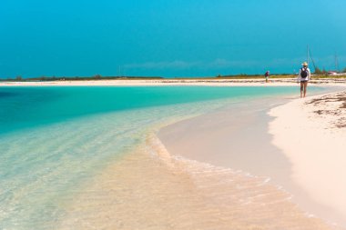 Kumlu plaj Playa cennet, ada, Cayo Largo, Küba. Metin için yer kopyalayın.
