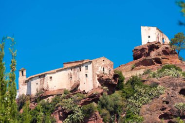 Mare de Deu de la Roca, Montbrio del Camp, Tarragona, kasaba Catalunya, İspanya yakınındaki antik Kilisesi. Metin için yer kopyalayın.
