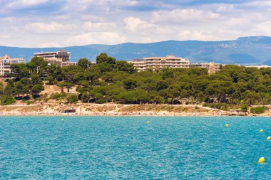 Kıyı şeridi Costa Dorada, Salou, Tarragona, Catalunya, İspanya ana plaj. Metin için yer kopyalayın.