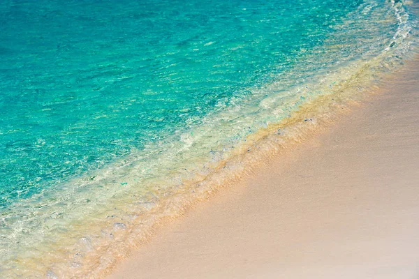 Παραλία κύμα γκρο πλαν του Cayo Largo, Κούβα. Γκρο πλαν. — Φωτογραφία Αρχείου