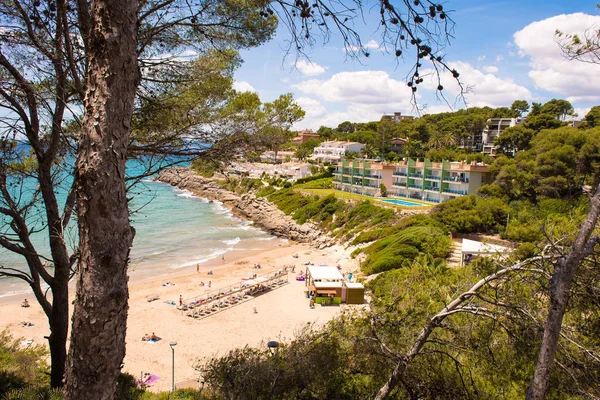 Kıyı şeridi Costa Dorada, plaj Salou, Tarragona, Catalunya, İspanya. Metin için yer kopyalayın.