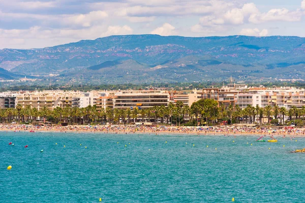 Kıyı şeridi Costa Dorada, Salou, Tarragona, Catalunya, İspanya ana plaj. Metin için yer kopyalayın.