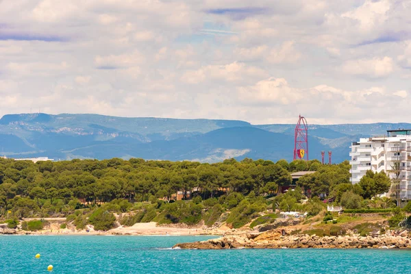 Kıyı şeridi Costa Dorada, plaj Salou, Tarragona, Catalunya, İspanya. Metin için yer kopyalayın.