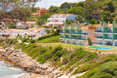 Kayalık sahil, Salou, Tarragona, Catalunya, İspanya otelleri. 