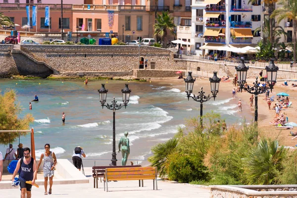 Sitges, Catalunya, İspanya - 20 Haziran 2017: View Beach.