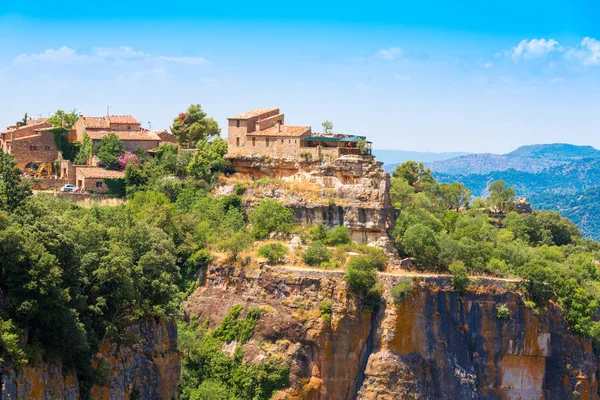Köyün Siurana de Prades, Tarragona, Catalunya, İspanya görünümünü. Metin için yer kopyalayın.