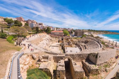 Tarragona, İspanya - 1 Mayıs 2017: Roman amfitiyatro, Costa Daurada, Catalunya. Metin için yer kopyalayın.