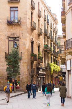 Barcelona, İspanya - 16 Şubat 2017: Gothic Quarter (Barrio Gothico). Dikey.